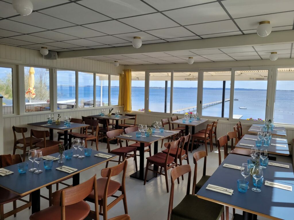 Lyby Strand - Restaurant og Café ved Lyby Strand nær Skive Fjord Camping